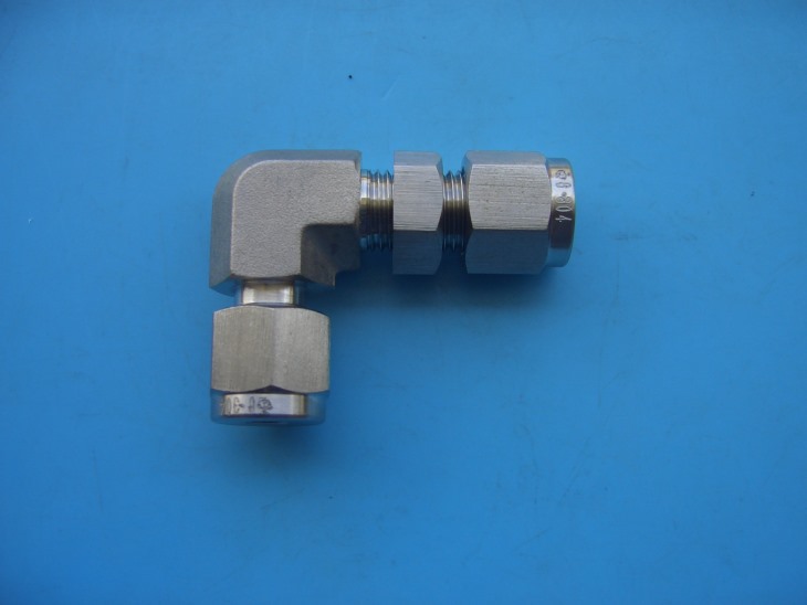 彎通穿板接頭 彎通穿板接頭